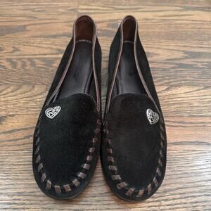 Brighton Memoir Black Suede Loafer Chocolate Whipstitching Silver Heart Size 8 M